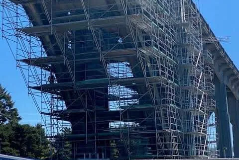 Pipe Scaffolding Solutions: Safety and Efficiency 2 Pipe Scaffolding