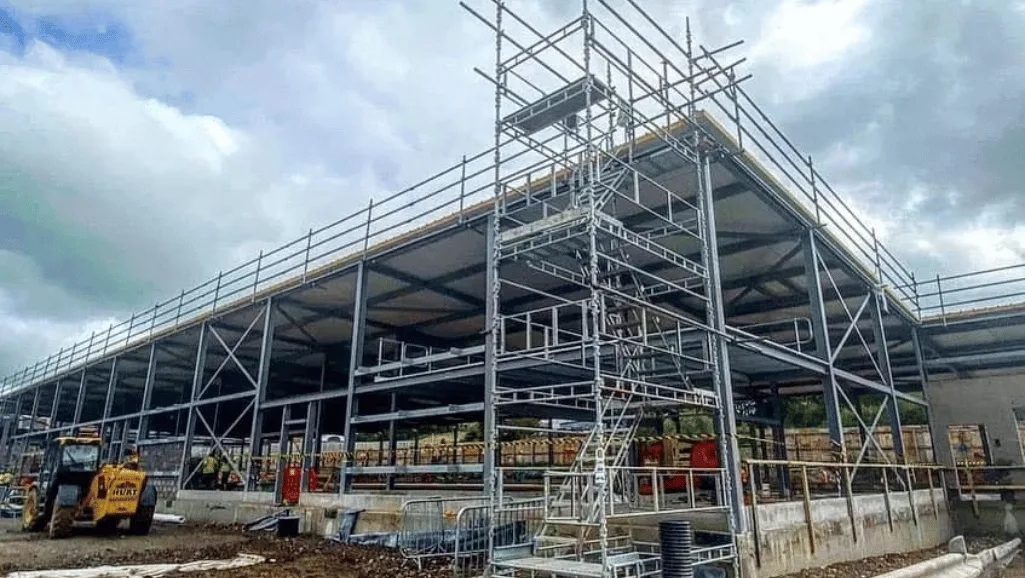 Metal Scaffolding: Ultimate Safety & Efficiency 3 Metal Scaffolding