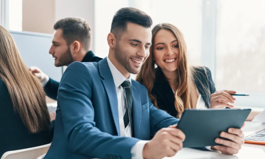 Engagement in eLearning through Discovery Learning