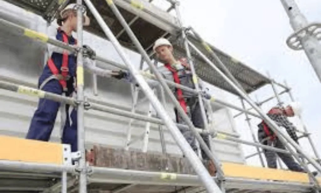 Scaffold Safety Training: Ensure Worksite Safety 1 Scaffold Safety Training