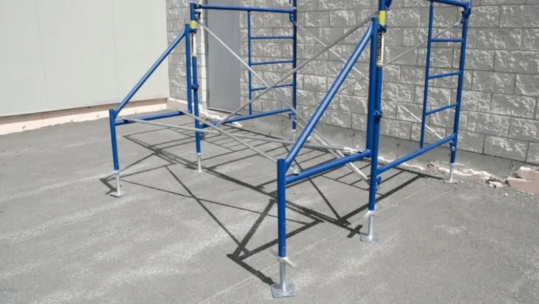 scaffolding outriggers