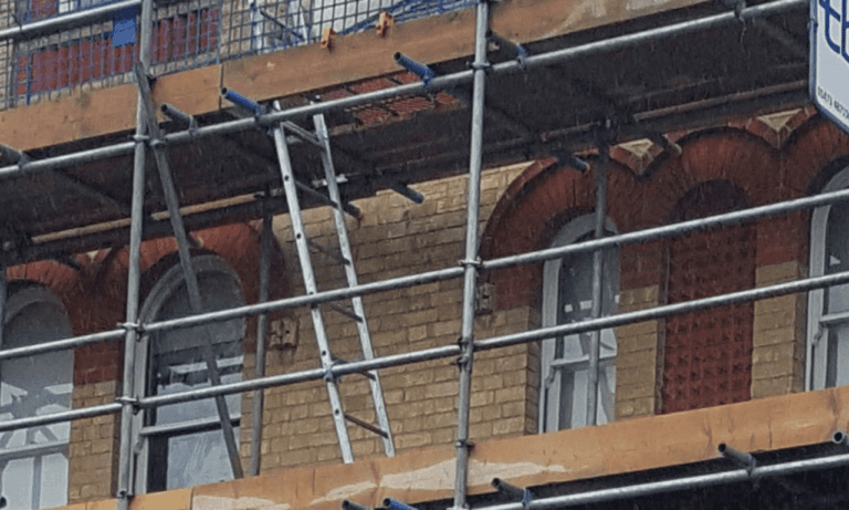 Glazing Scaffolding Safety & Setup Guide 1 Glazing Scaffolding