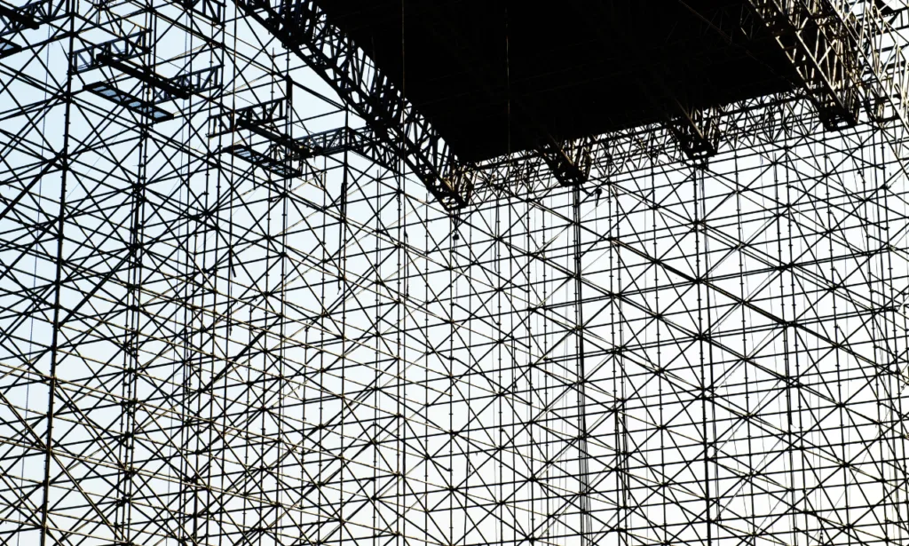 Raking Shore Scaffolding: Essential Guide 2 Importance of Raking Shore Scaffold in Stability