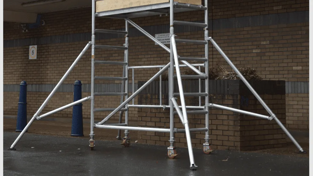 Scaffold Tower Stabilizers