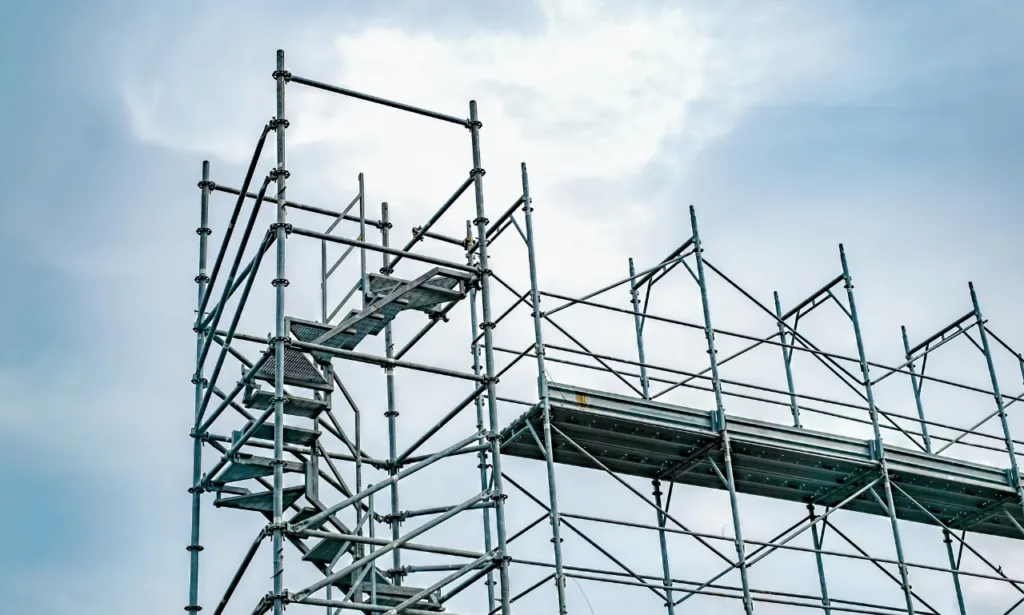 Multidirectional Scaffolding: Versatile Solutions 3 The Compatibility and Integration of Scaffolding Systems