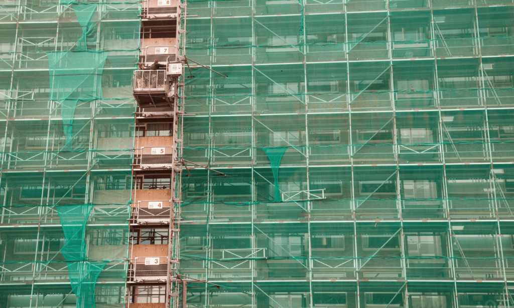 Ultimate Guide to Weather Protection Scaffolding 2 Weather Protection Scaffolding A Must for All Season Construction