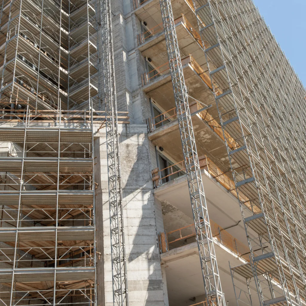 Modular Scaffold Engineering Solutions Expertise 1 Engineering Solutions for Complex Construction Challenges