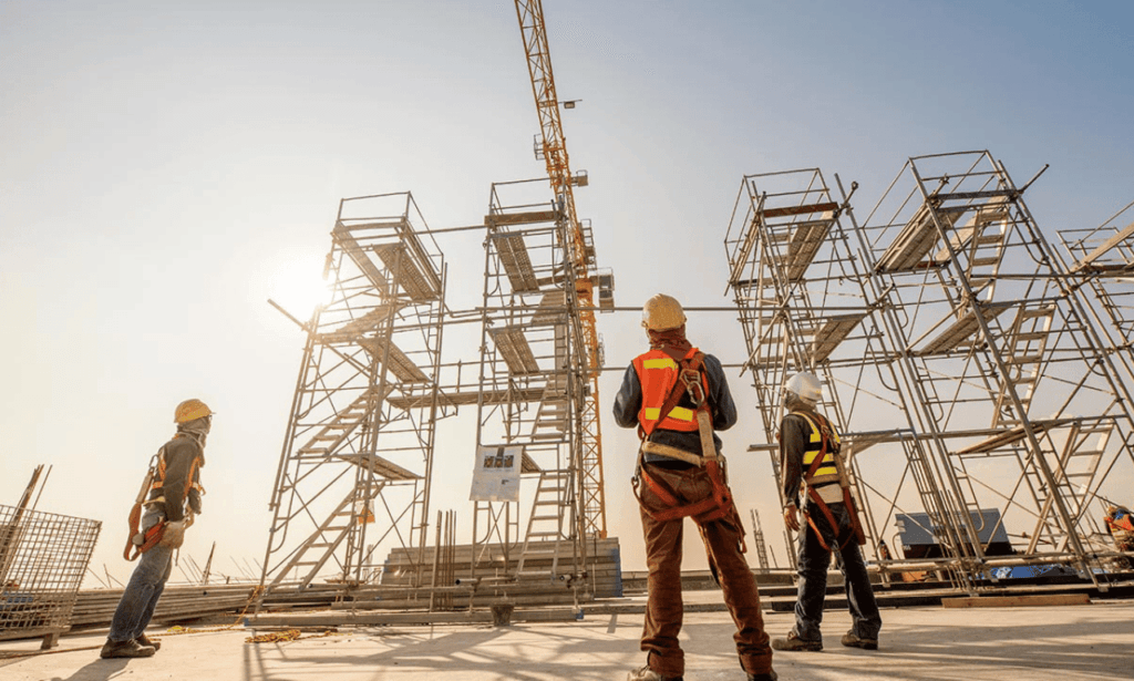 Maintaining a Clean and Hazard-Free Scaffolding Environment